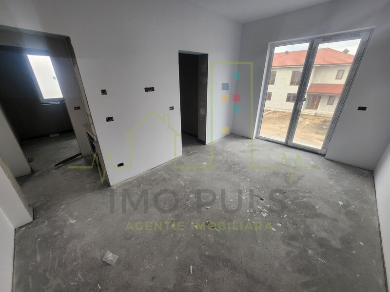 Dumbravita, duplex despartit prin garaj, finisaje superioare