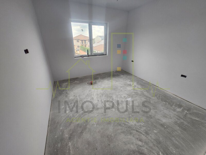 Dumbravita, duplex despartit prin garaj, finisaje superioare