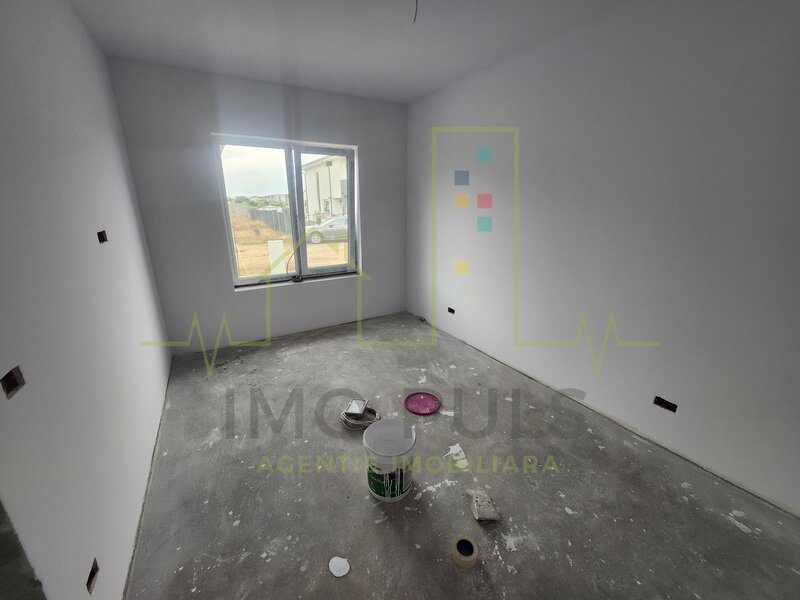 Dumbravita, duplex despartit prin garaj, finisaje superioare